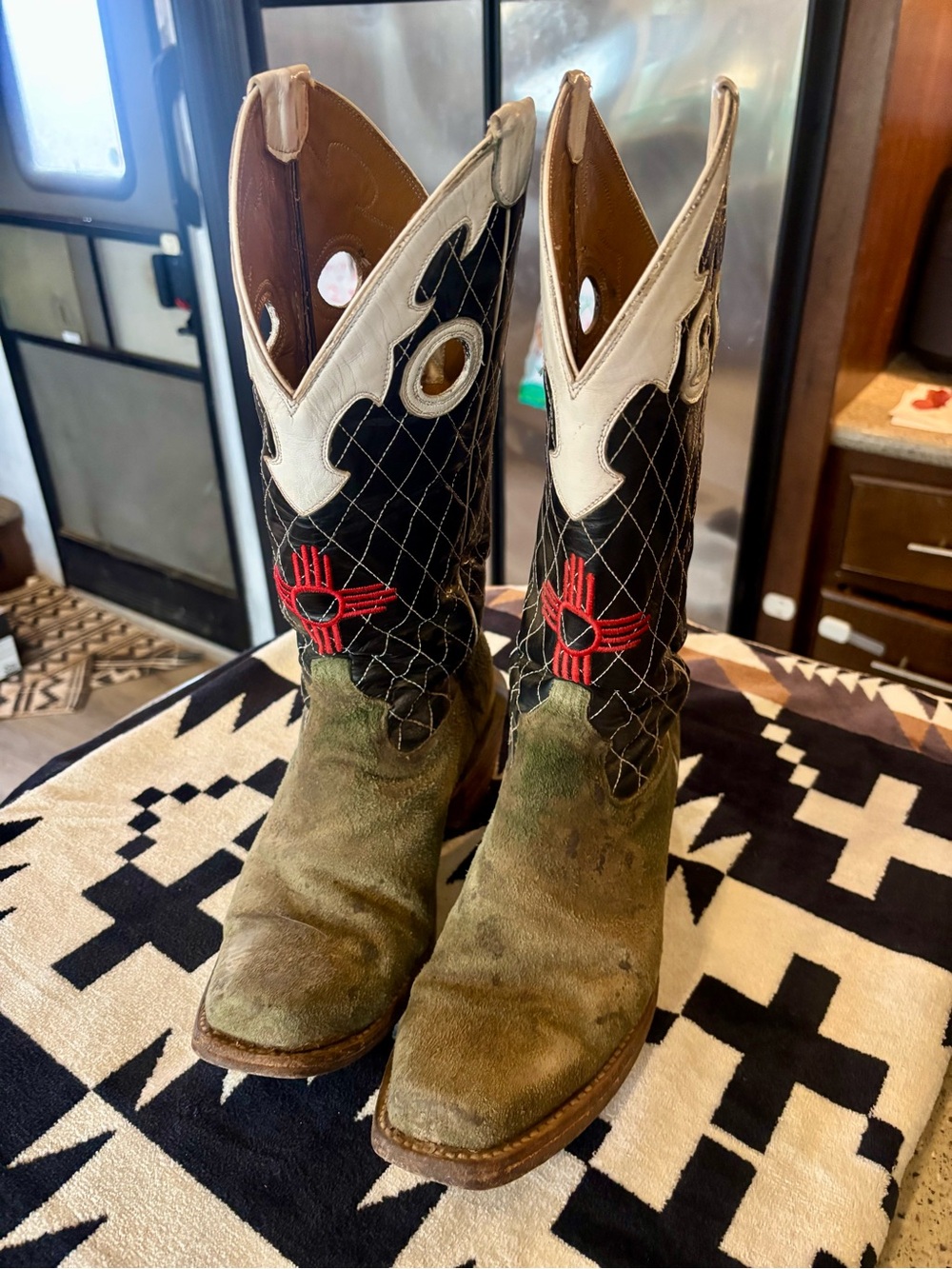 Men's Western Suede & Embroidered Cowboy Boots - Olive Green/Black